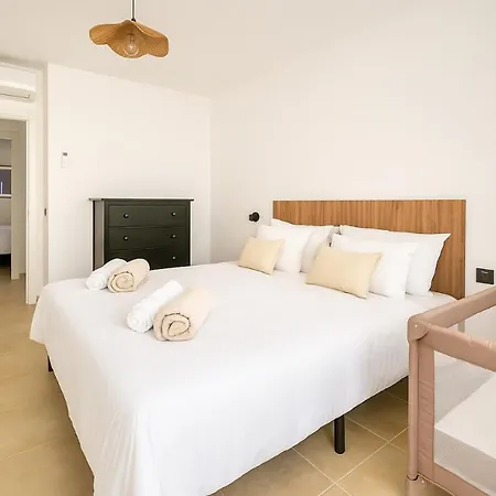 Hébergement de vacances And Golf With Private Jacuzzi